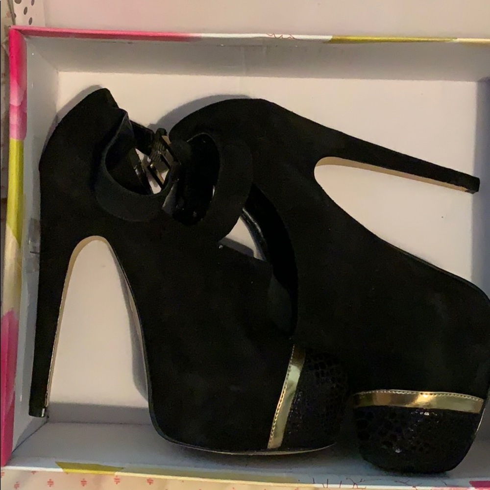 Truth or Dare by Madonna bootie high heels